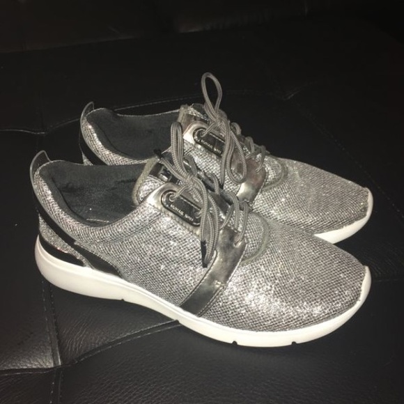 Michael Kors sneakers - Picture 1 of 4